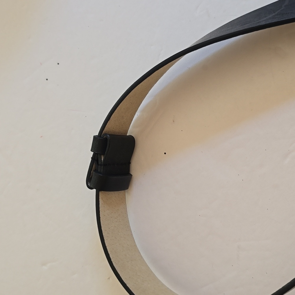 Chico's Black HEAVY Metal CLASP Buckle on quality black leather belt New! Sz.S/M - Picture 7 of 10